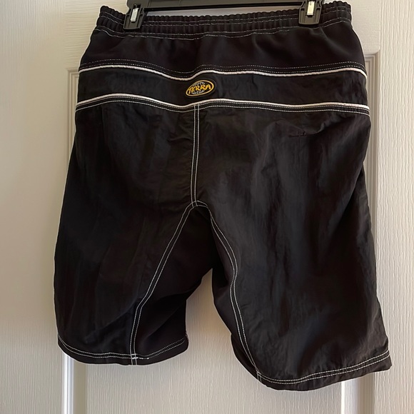 Cannondale Other - NWOT - Men’s mountain bike shorts. Great for teenaged mountain bikers.